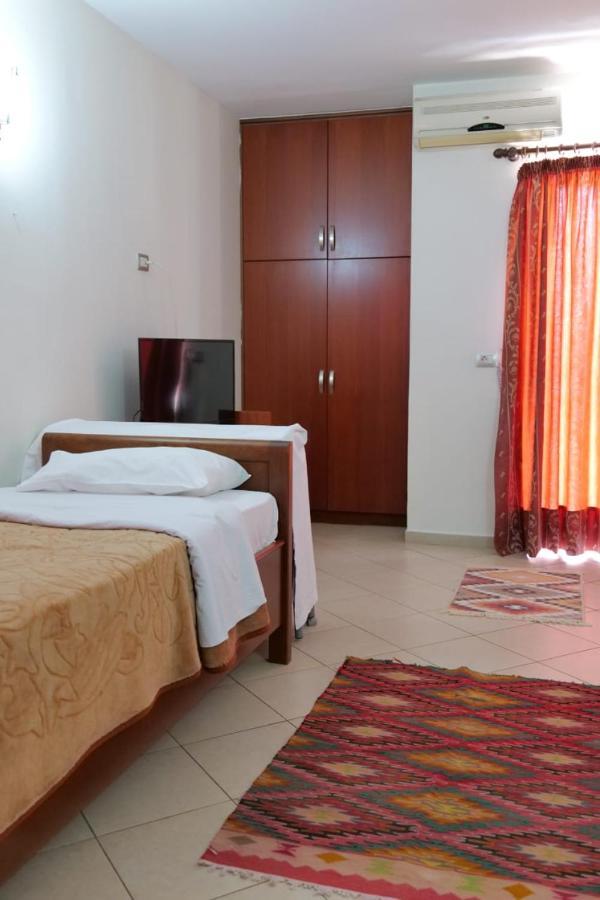 Hotel Veli Sarande Exterior photo