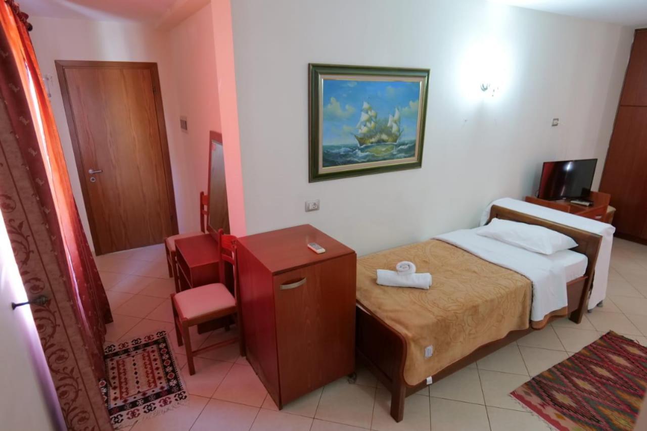Hotel Veli Sarande Exterior photo