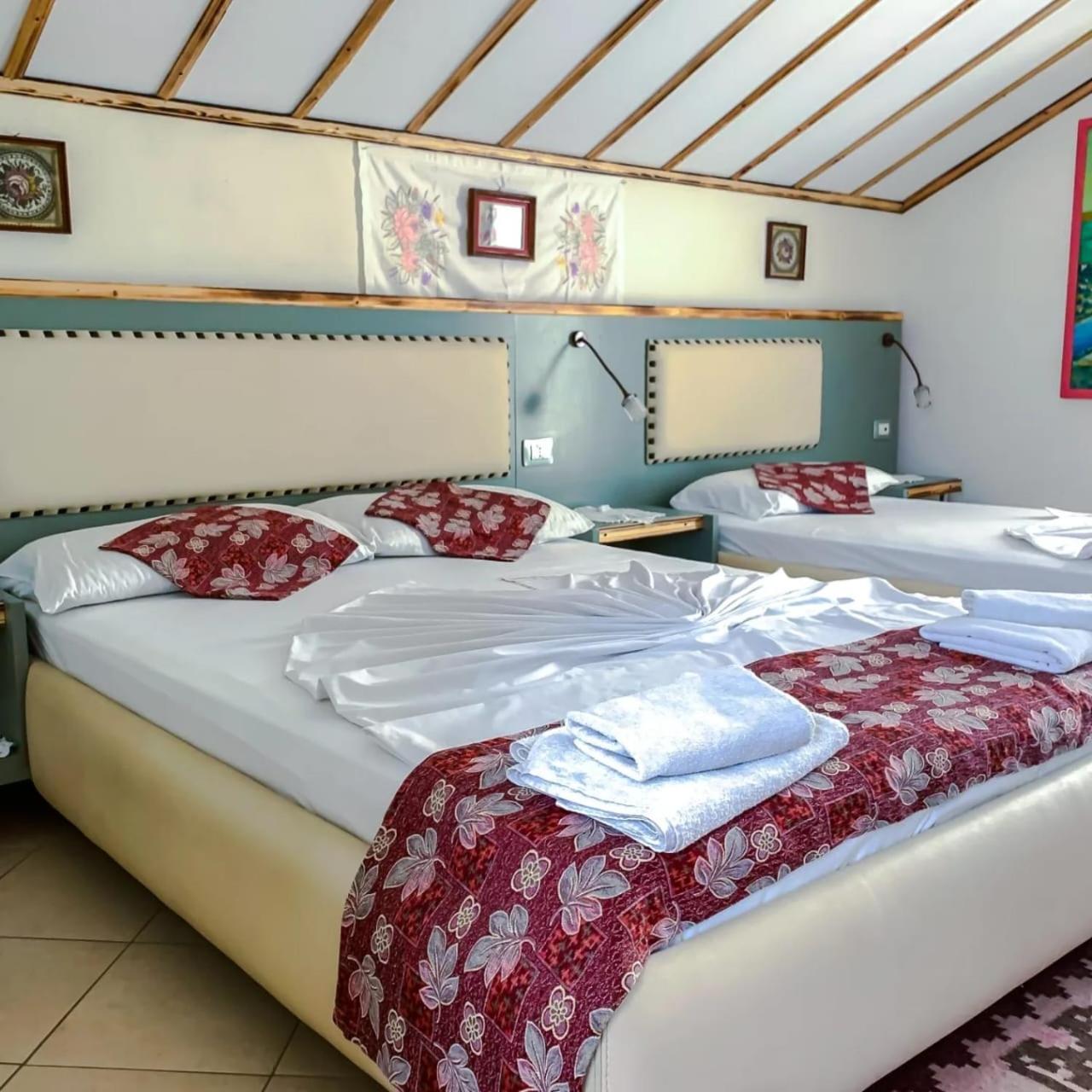Hotel Veli Sarande Exterior photo