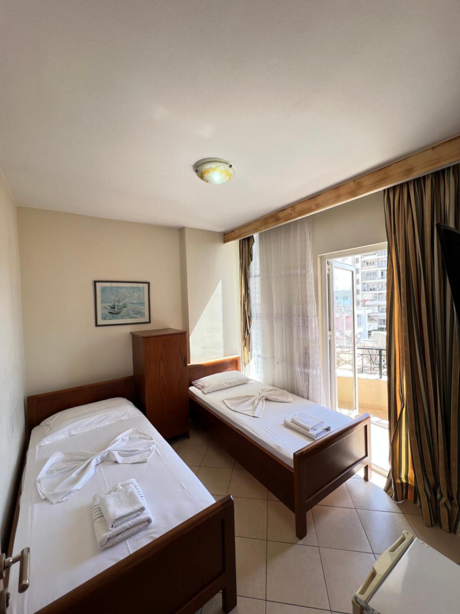 Hotel Veli Sarande Exterior photo