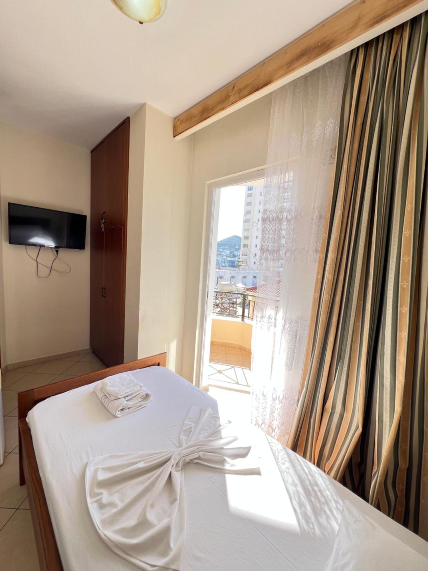Hotel Veli Sarande Exterior photo