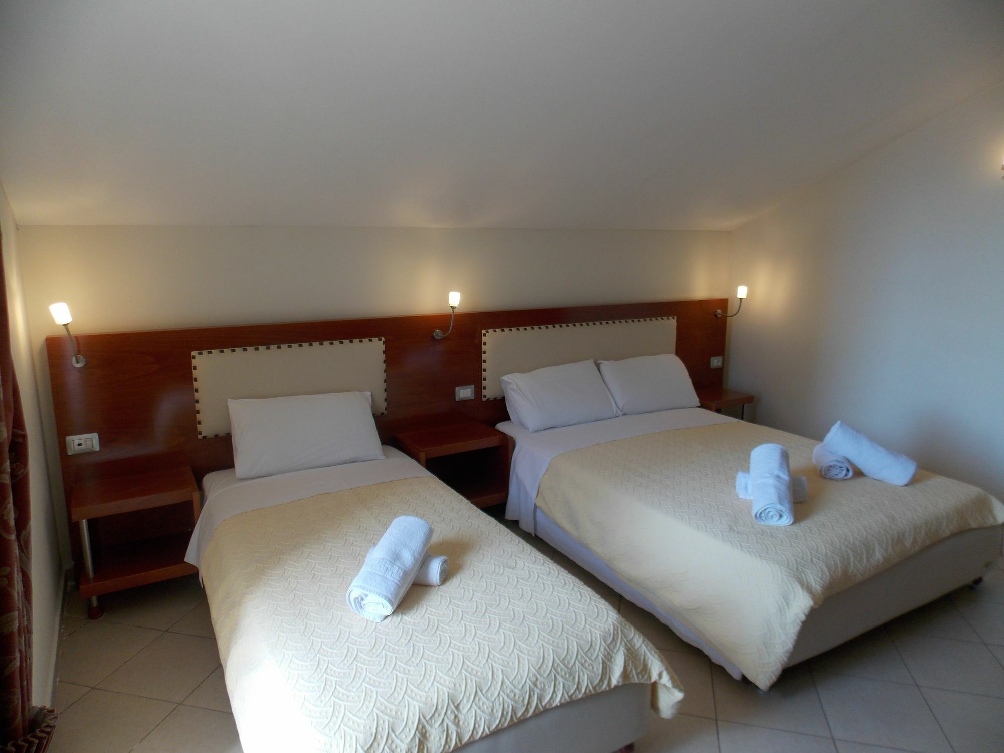 Hotel Veli Sarande Exterior photo