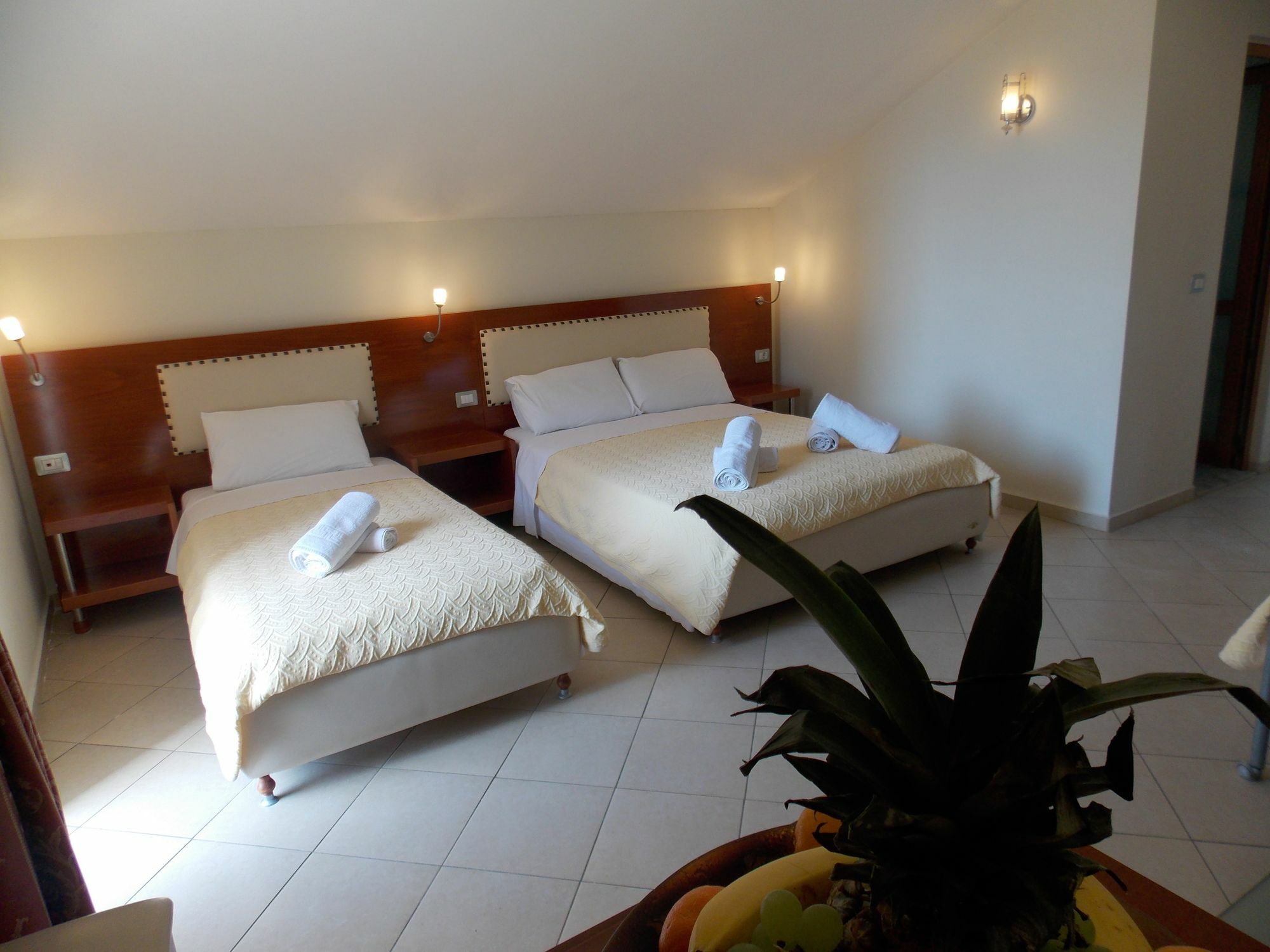 Hotel Veli Sarande Exterior photo